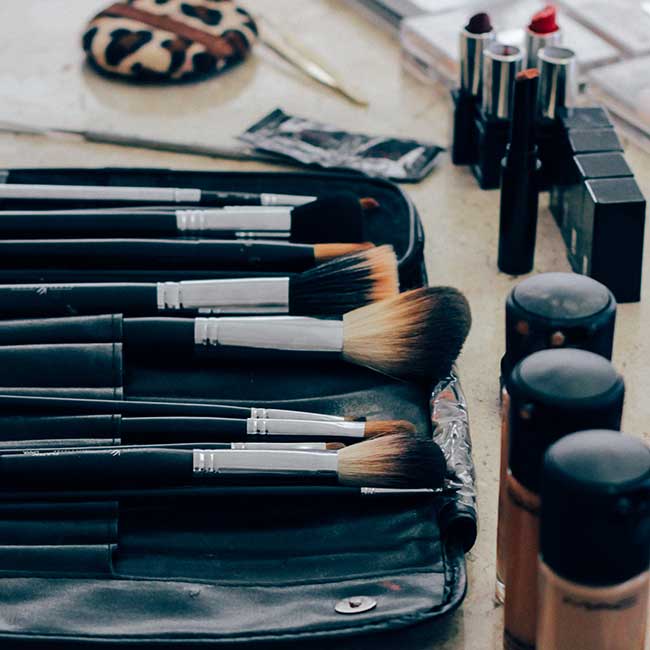 YES or NO: Makeup Alternatives
